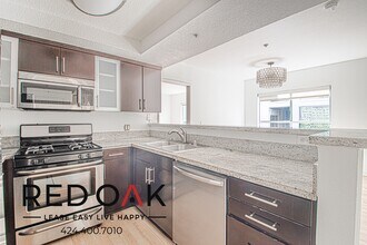 939 Palm Ave in West Hollywood, CA - Building Photo - Building Photo