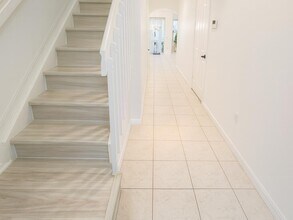 1019 W Longport Cir in Delray Beach, FL - Building Photo - Building Photo