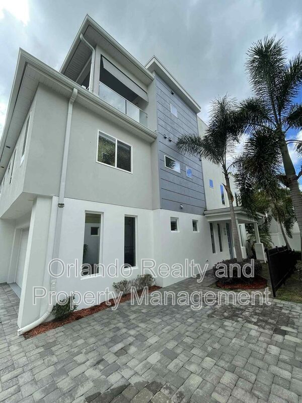 property at 521 Peachtree Rd