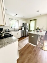 694 Rock Lake Gln in Fort Mill, SC - Building Photo - Building Photo