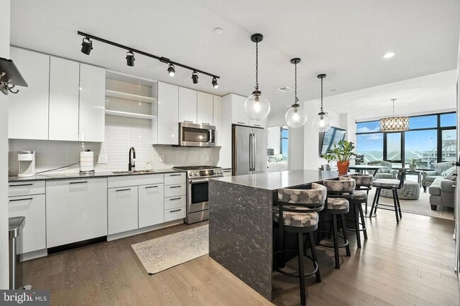 70 N St SE, Unit 913 in Washington, DC - Building Photo - Building Photo