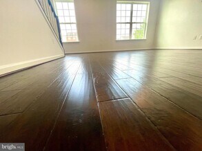 7120 Beaumont Place in Elkridge, MD - Building Photo - Building Photo
