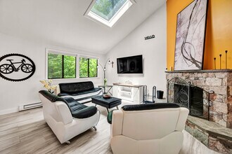 213 Ledge Dr in Torrington, CT - Building Photo - Building Photo