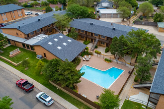 Canterbury Apartments in Amarillo, TX - Building Photo - Building Photo