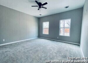 335 S San Eduardo Ave in San Antonio, TX - Building Photo - Building Photo