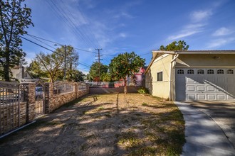 17439 Kingsbury St in Granada Hills, CA - Building Photo - Other