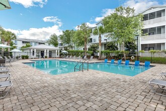 West Woods Apartments in Pensacola, FL - Building Photo - Building Photo