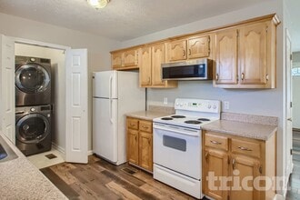 1150 E 17th Ave in Springfield, TN - Building Photo - Building Photo