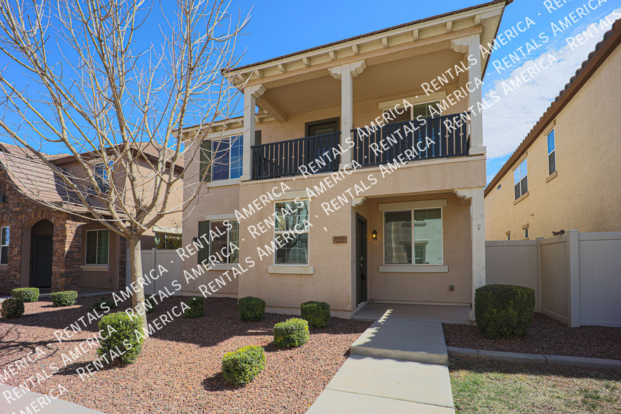 890 S Almira Ave in Gilbert, AZ - Building Photo