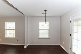 9450 Darren Cir S in Cordova, TN - Building Photo - Building Photo