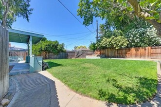 6229 Donnelly Ln in Sacramento, CA - Building Photo - Building Photo