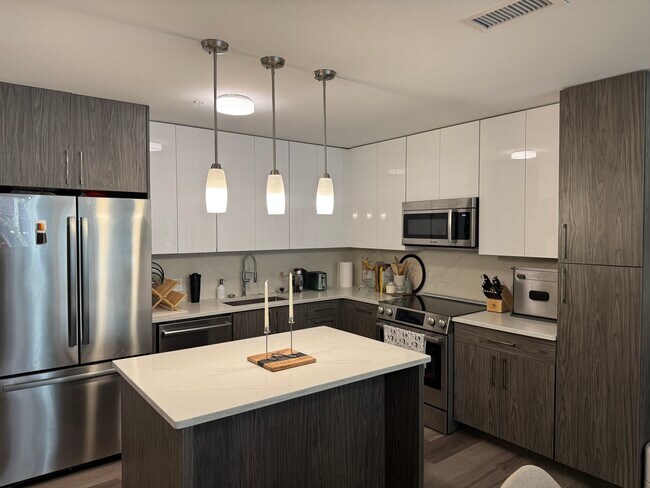 771 Harrison Ave, Unit 101 in Boston, MA - Building Photo - Building Photo