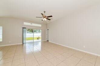 12432 Tree Pointe Ct in Riverview, FL - Foto de edificio - Building Photo