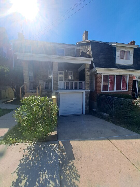 326 Church Ave in Pittsburgh, PA - Building Photo