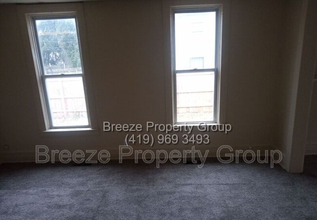 3130 Stickney Ave in Toledo, OH - Building Photo - Building Photo