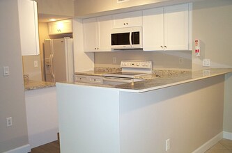 1865 Florida Club Dr in Naples, FL - Foto de edificio - Building Photo