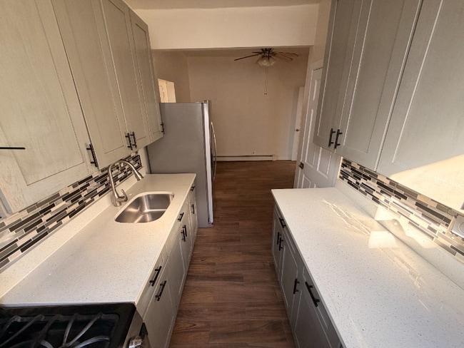 3361 Fenton Ave, Unit 2 in Bronx, NY - Building Photo - Building Photo