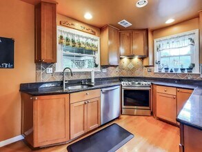 6709 Loch Raven Blvd in Baltimore, MD - Building Photo - Building Photo