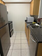 155 Beecroft Rd in Toronto, ON - Building Photo - Building Photo