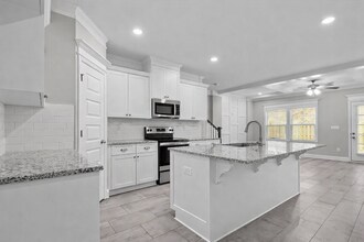 1080 Linsmore Ave in Grovetown, GA - Foto de edificio - Building Photo