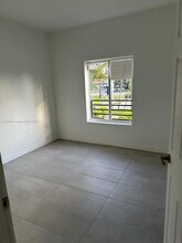 541 SW 2nd Ct in Pompano Beach, FL - Building Photo - Building Photo