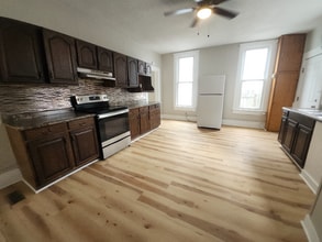 1116 W Tennessee St in Evansville, IN - Building Photo - Building Photo