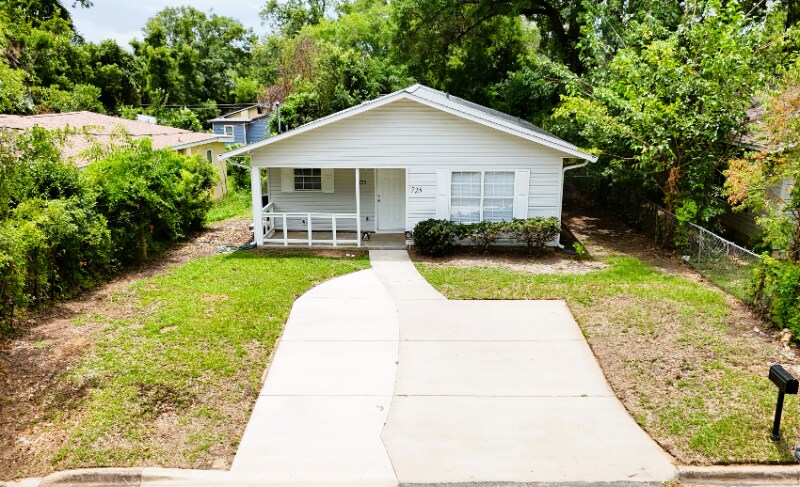 725 Dover St in Tallahassee, FL - Building Photo