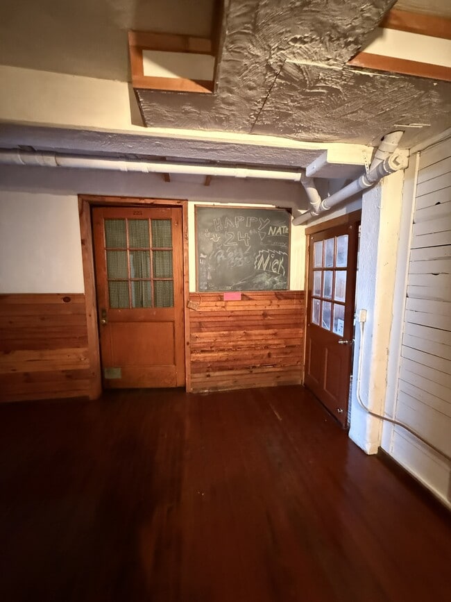 15 Wabank Rd, Unit D, Unit D