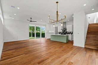 1309 Hackberry St in Austin, TX - Building Photo - Building Photo