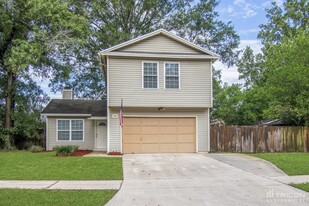 7742 Settlers Landing Trail S in Jacksonville, FL - Building Photo