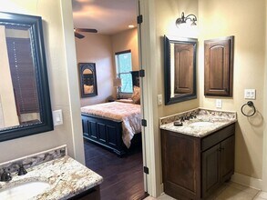 128 Arollo Ct in Horseshoe Bay, TX - Building Photo - Building Photo