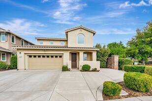 9773 Philta Way in Elk Grove, CA - Building Photo