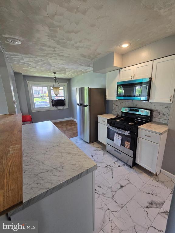 1558 Edgewood Ave in Roslyn, PA - Building Photo - Building Photo