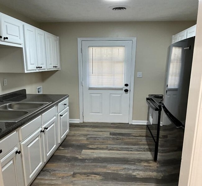 142 Rushwood Dr in Jackson, TN - Building Photo - Building Photo