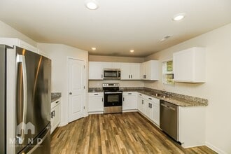 515 Aberdeen St NW in Conover, NC - Building Photo - Building Photo