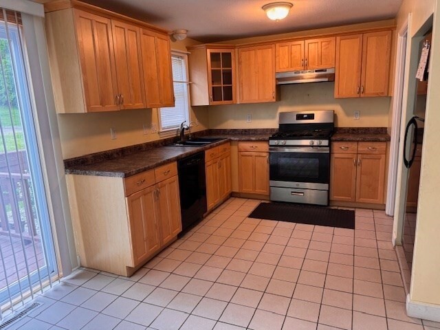 property at 1431 Pawtucket Blvd