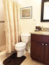 3323 Olympic Dr, Unit World Tennis Condo in Naples, FL - Building Photo - Building Photo