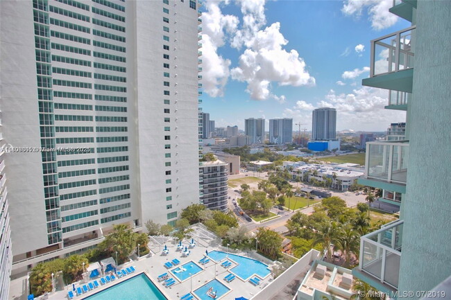 property at 1900 N Bayshore Dr