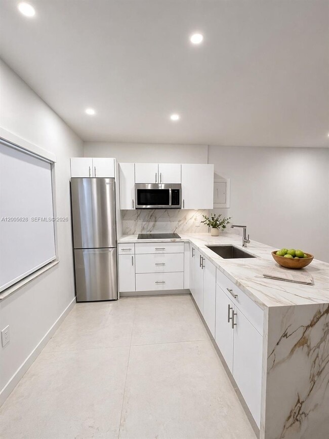 property at 532 SW 16th Ave