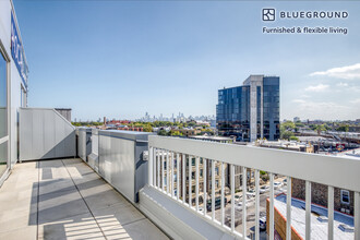 2340 N California Ave, Unit FL6-ID480 in Chicago, IL - Foto de edificio - Building Photo