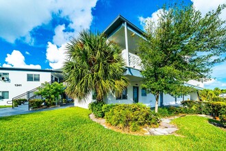 Tropical View Apartments Margate in Margate, FL - Building Photo - Building Photo