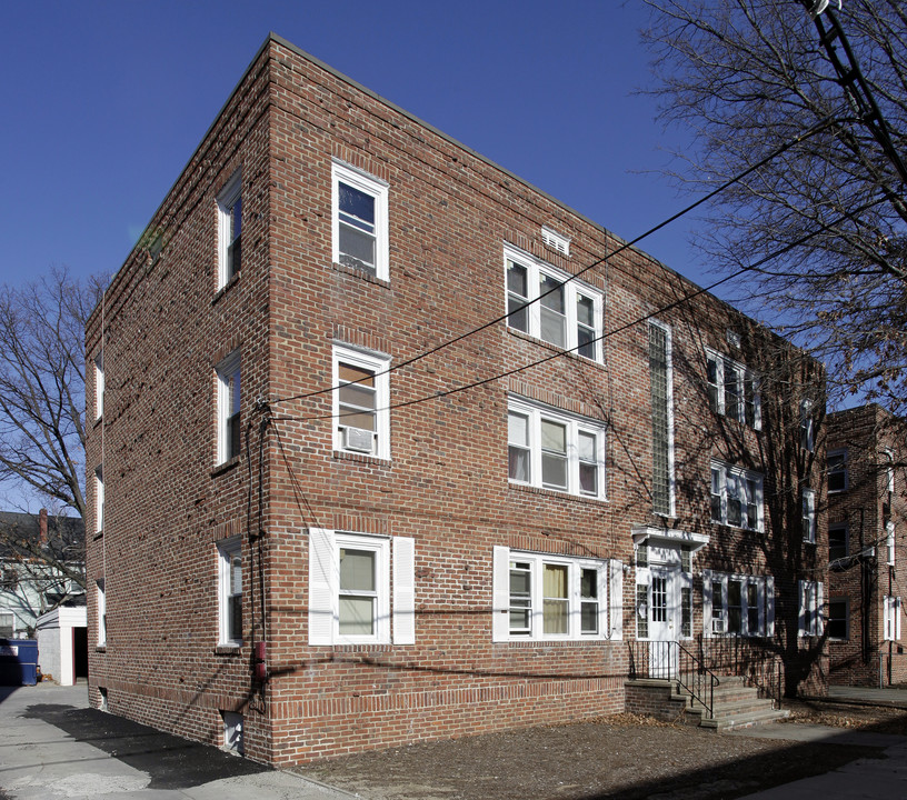 59 Thackeray St in Providence, RI - Foto de edificio