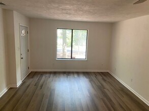 1824 Seay Ct in Tallahassee, FL - Building Photo - Building Photo