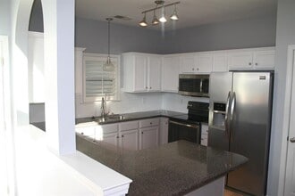 1124 Island Pl E in Memphis, TN - Building Photo - Building Photo