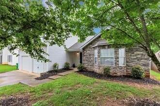 4044 Ward Lake Trail in Ellenwood, GA - Building Photo - Building Photo