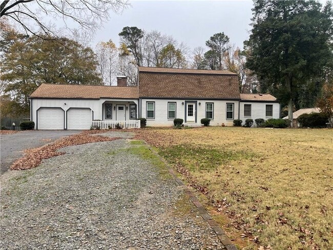 property at 119 Woodlawn Dr NE