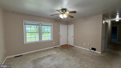 5902 Griffith Way in Fredericksburg, VA - Building Photo - Building Photo