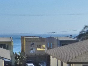 Sea View Apartments in Goleta, CA - Foto de edificio - Building Photo