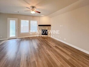 9620 Oxbow Ln in Oak Point, TX - Building Photo - Building Photo