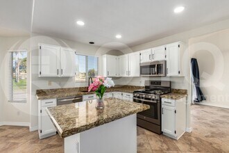 6638 E Melrose St in Mesa, AZ - Building Photo - Building Photo